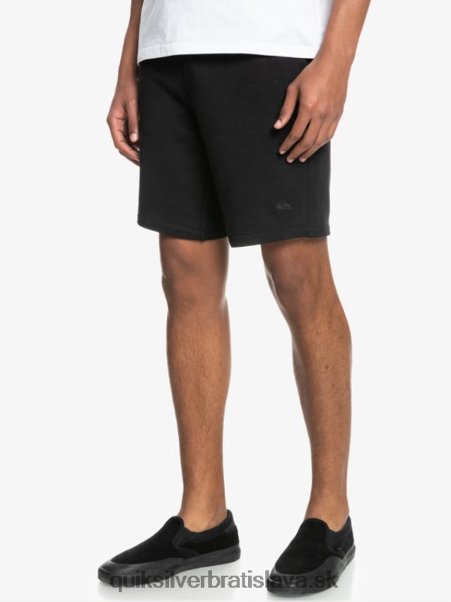 Essentials 19 bio tepláky Quiksilver muži B80HXR1660 čierna