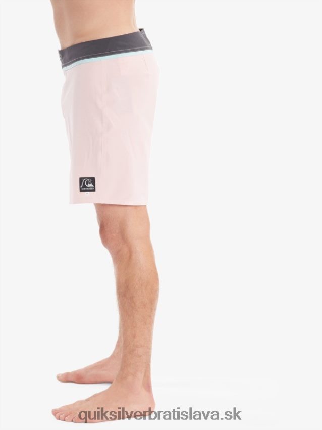 Solid snap 17 recyklovaných šortiek Quiksilver muži B80HXR1829 jemne ružová