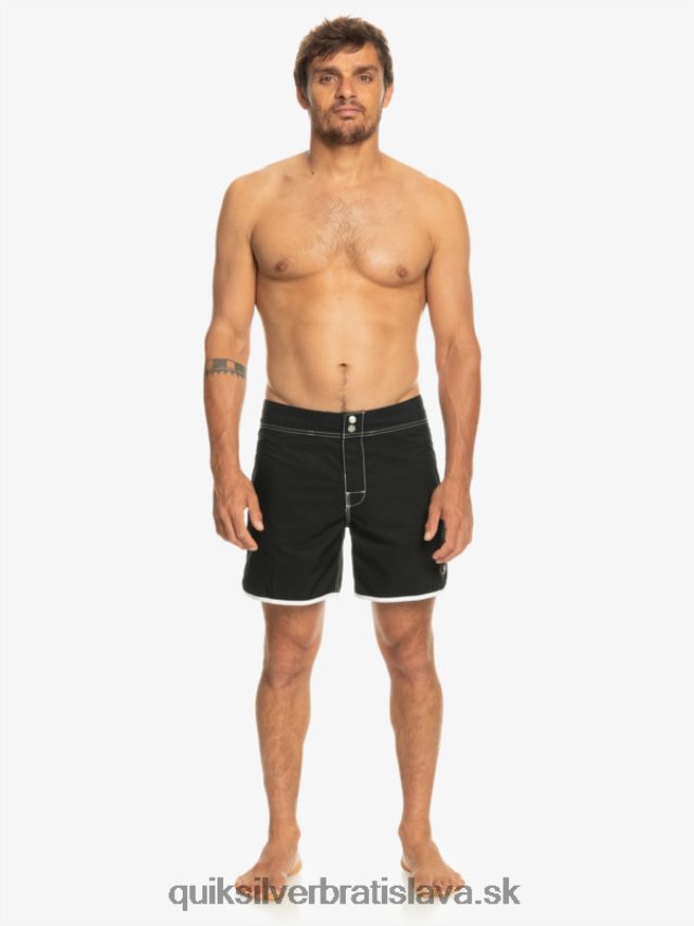 originálne hrebenatkové šortky 16 Quiksilver muži B80HXR168 čierna