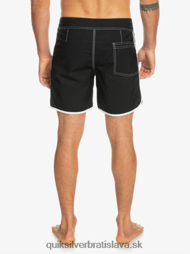 originálne hrebenatkové šortky 16 Quiksilver muži B80HXR168 čierna