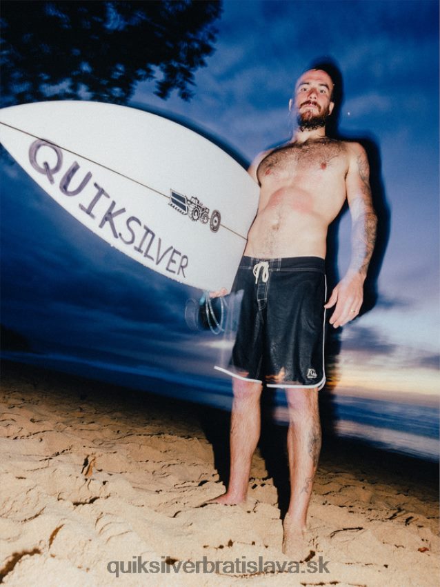 originálne šortky s hrebenatkami 18 Quiksilver muži B80HXR86 čierna