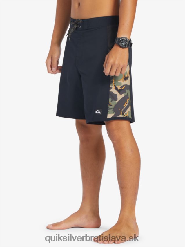šortky surfsilk arch 18 Quiksilver muži B80HXR310 štvorlístok