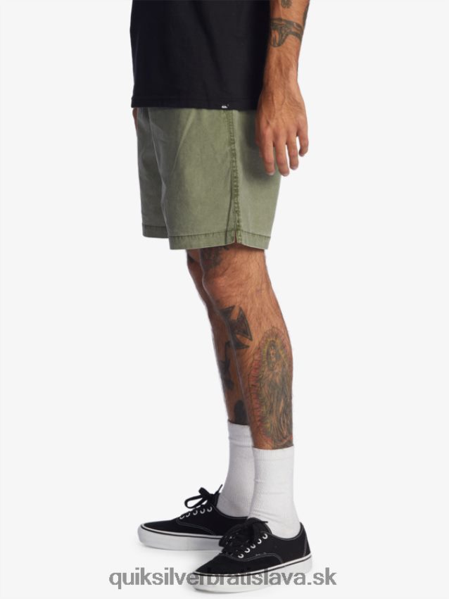 šortky taxer 17 s elastickým pásom Quiksilver muži B80HXR1380 štvorlístok