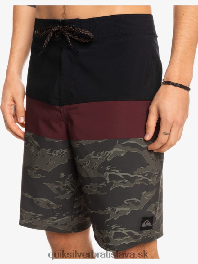 surfsilk panel 20 boardshorts Quiksilver muži B80HXR1785 čierna