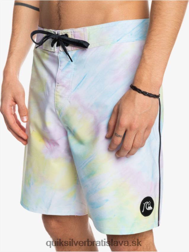 surfsilk piped 18 boardshorts Quiksilver muži B80HXR1749 biely