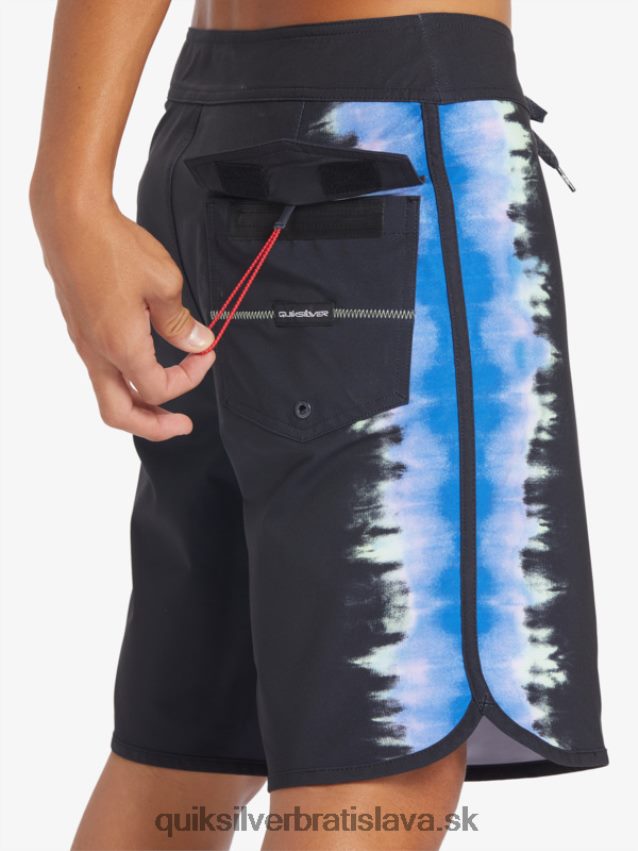 surfsilk scallop 19 boardshorts Quiksilver muži B80HXR216 čierna