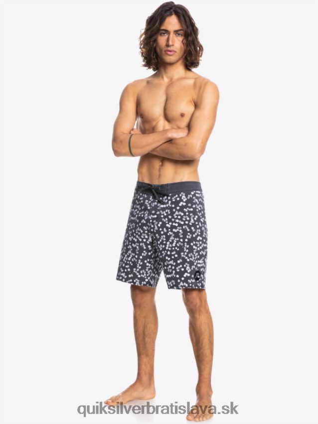 surfsilk vypral 18 kraťasov Quiksilver muži B80HXR1755 čierna